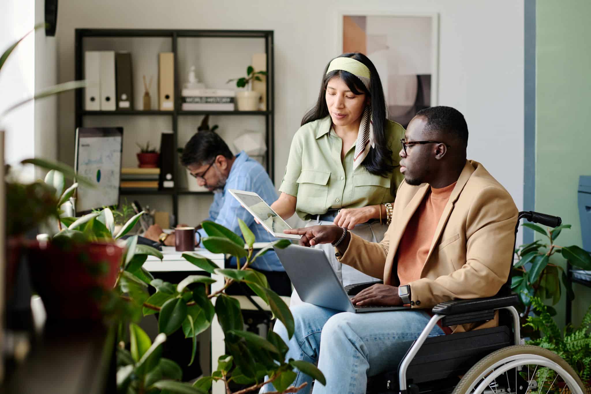 collaborating-in-modern-inclusive-offic